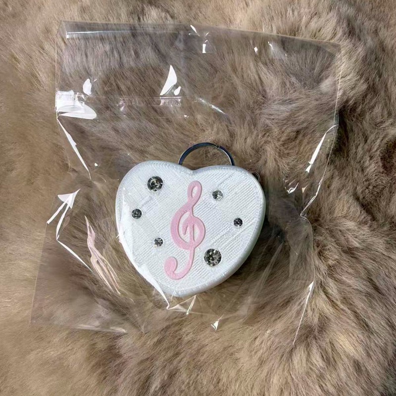 Gothic Musical Note Heart Cabl - Cable Winder Keychain recension och pris