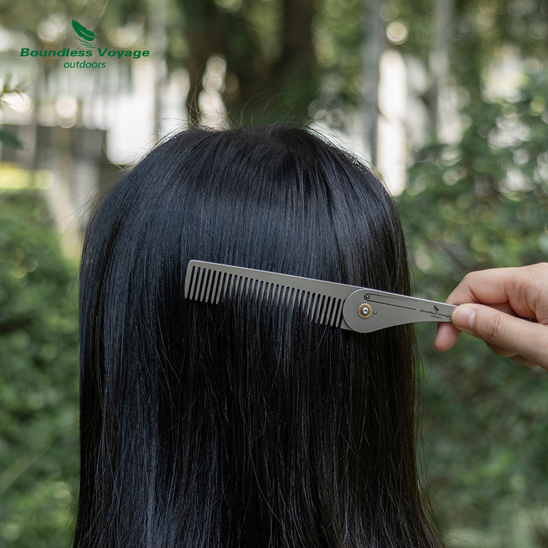 Pure Titanium Anti-Static Fold - Comb Pocket Titanium recension och pris